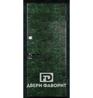 Недорогая входная дверь с зеленой винилискожей