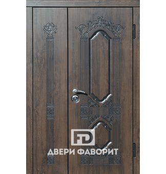 недорогая дверь с боковой вставкой, отделка МДФ и ламинат