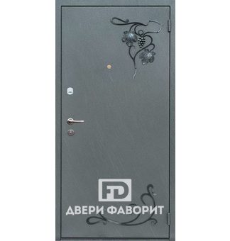 Дверь с цинкогрунтом